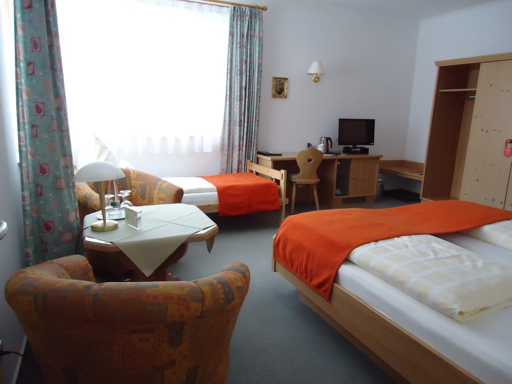 Berghotel Schiller Schonach im Schwarzwald Habitación foto